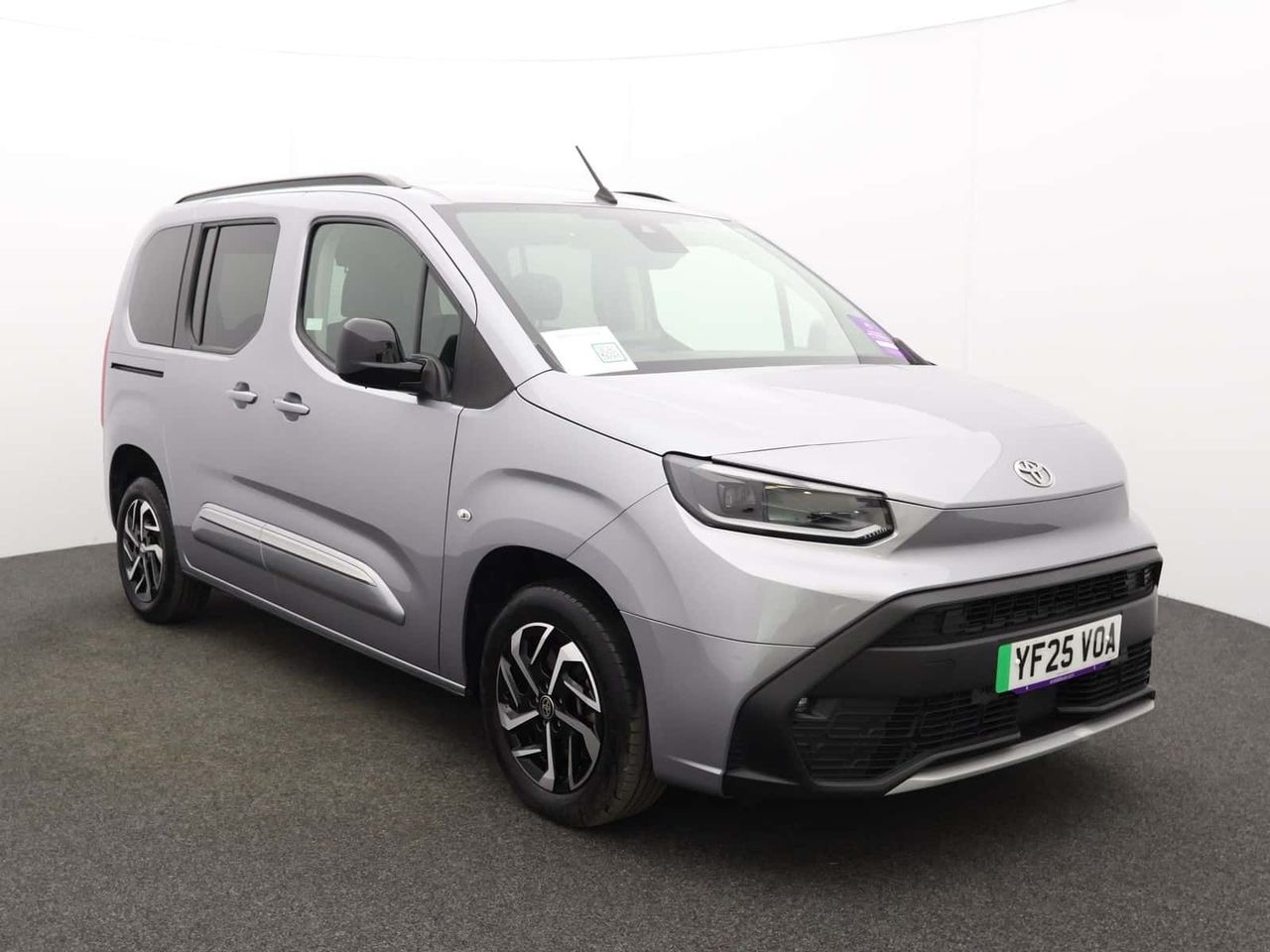 2025 TOYOTA PROACE CITY VERSO