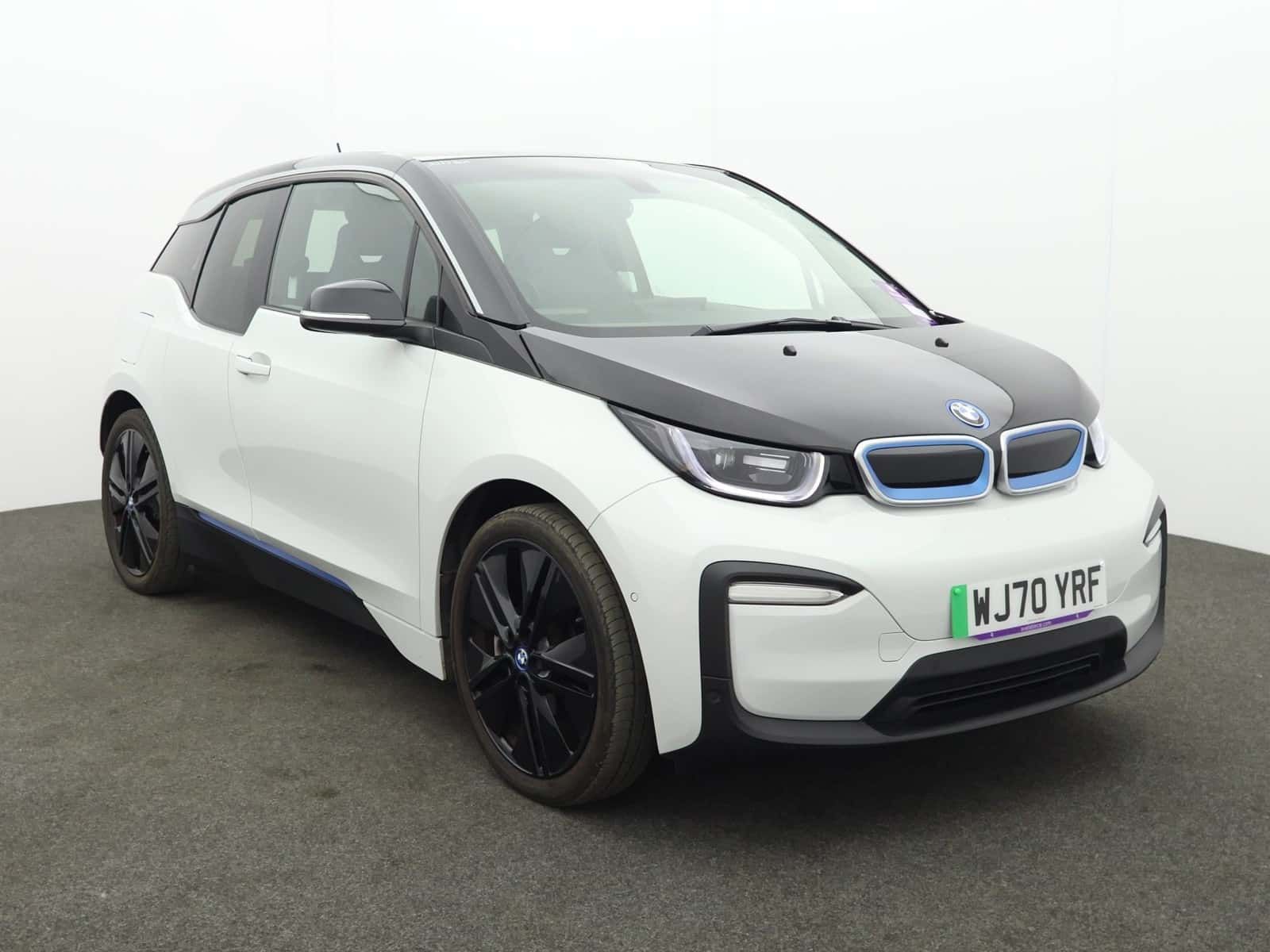 BMW i3 listing photo