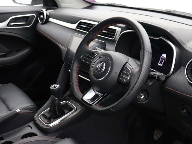 MG MG ZS