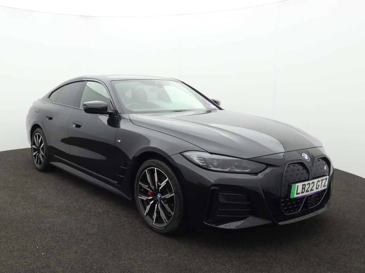 BMW i4