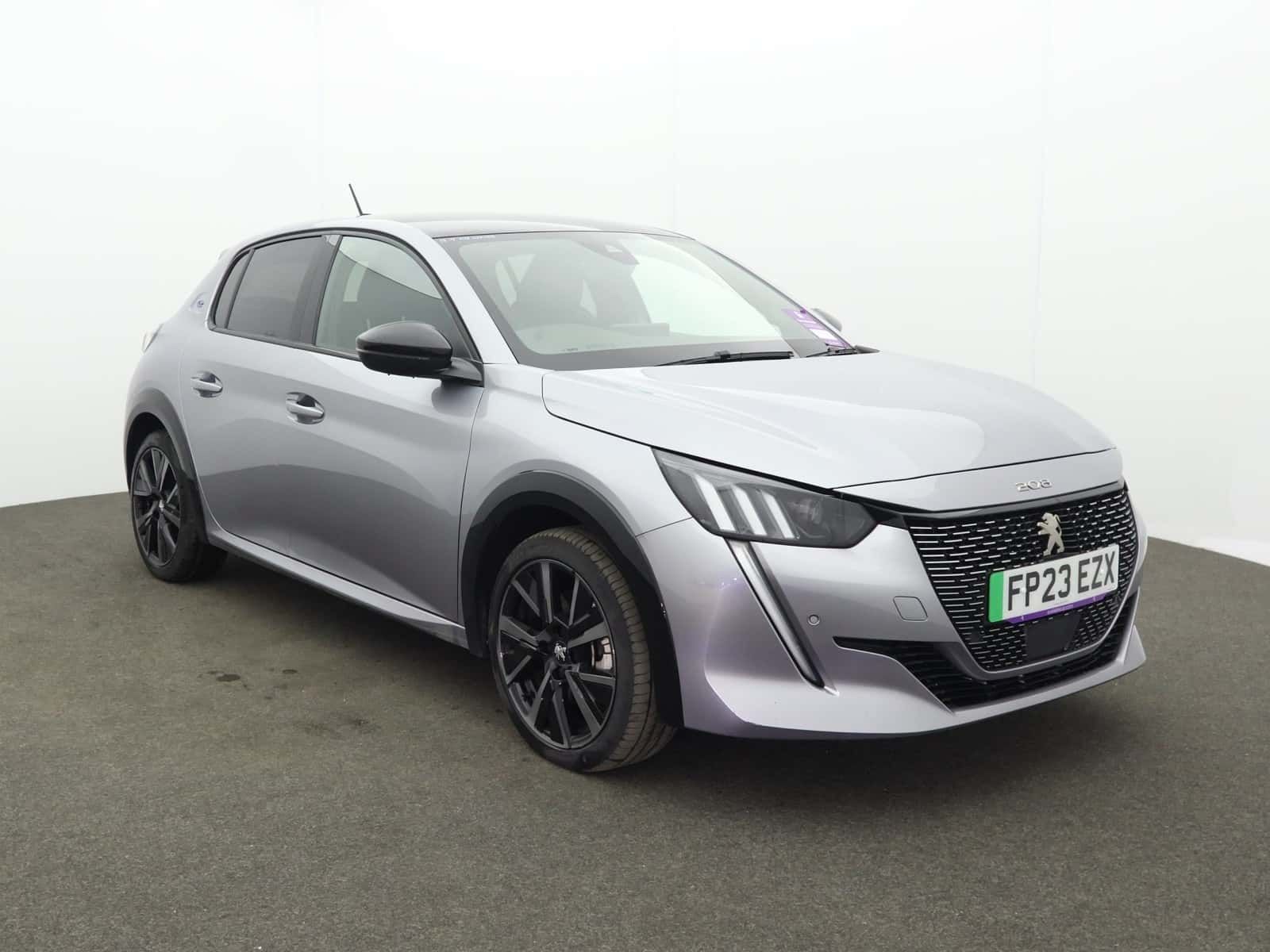 Peugeot E-208 listing photo