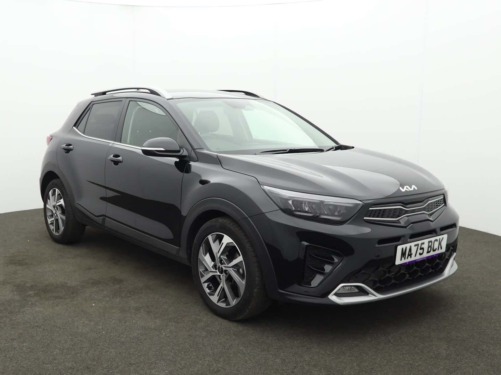 Kia Stonic listing photo