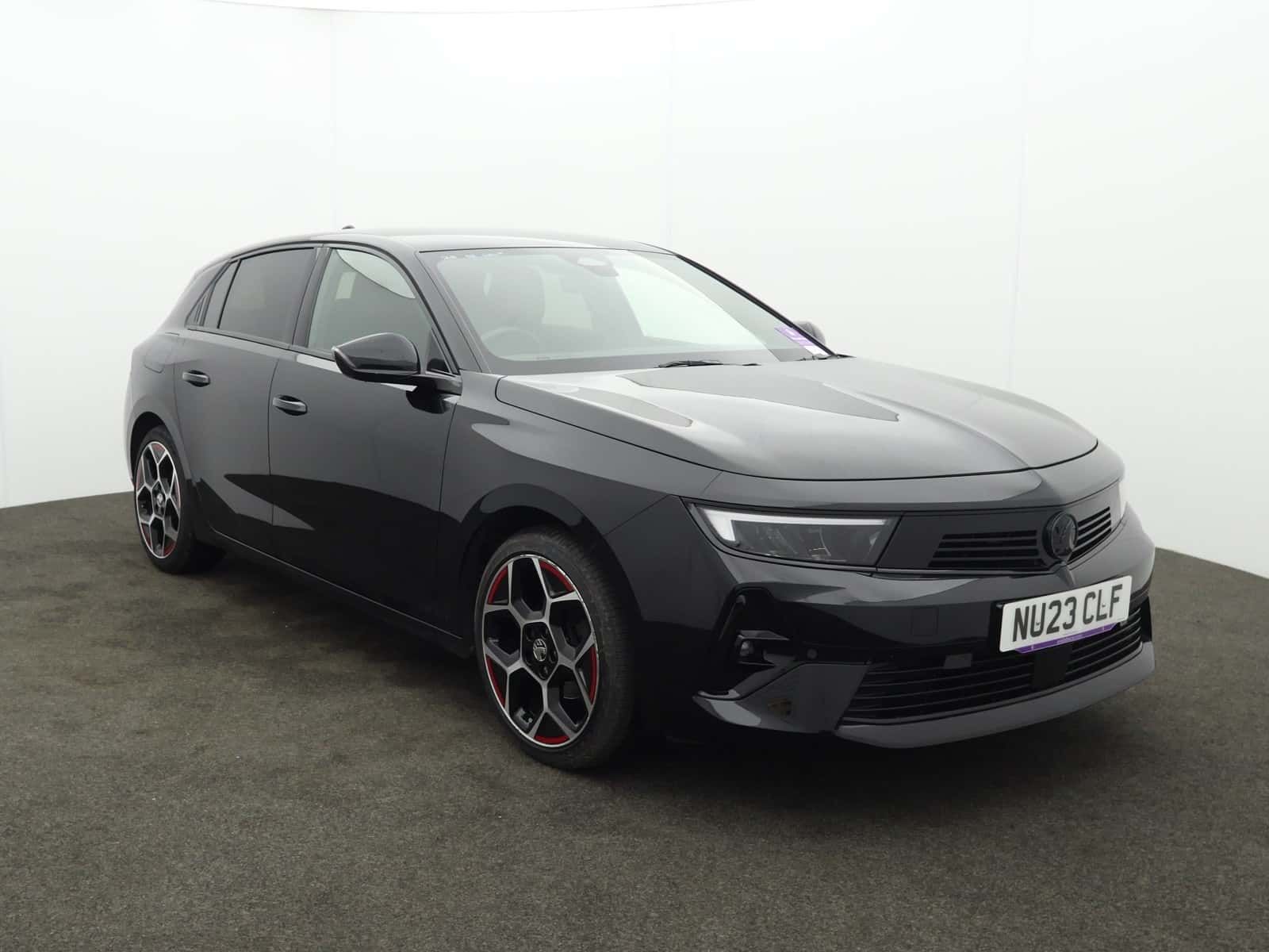 Vauxhall Astra listing photo