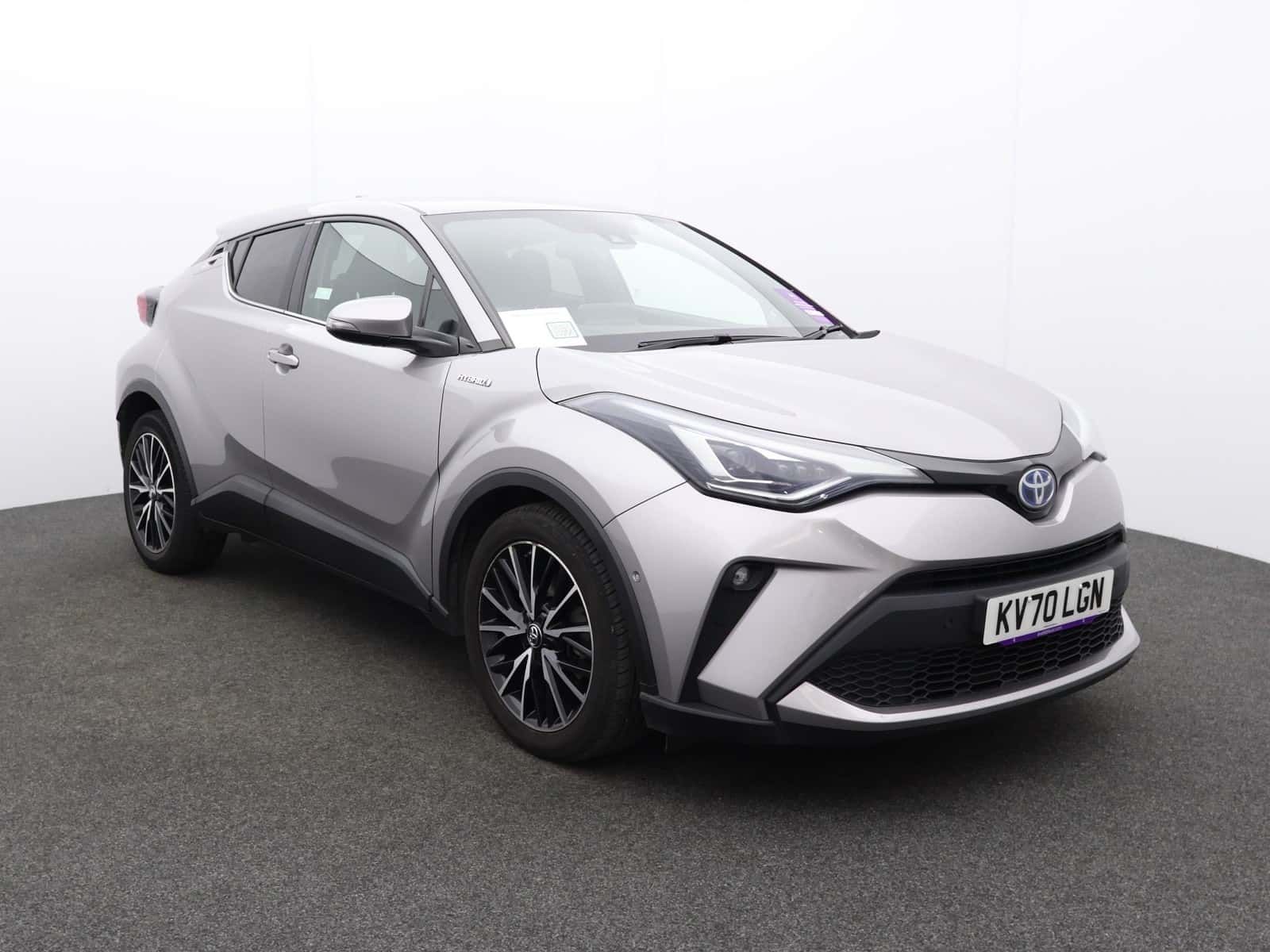 Toyota C-HR listing photo