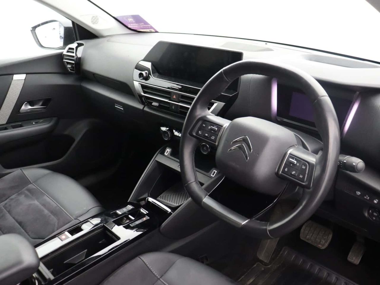Citroen e-C4 X