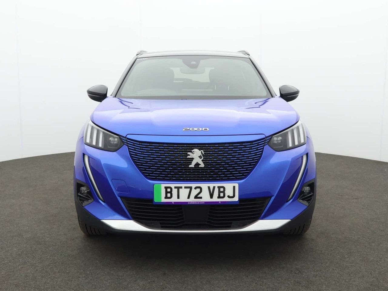 Peugeot E-2008
