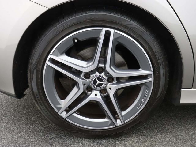 Mercedes-Benz B Class