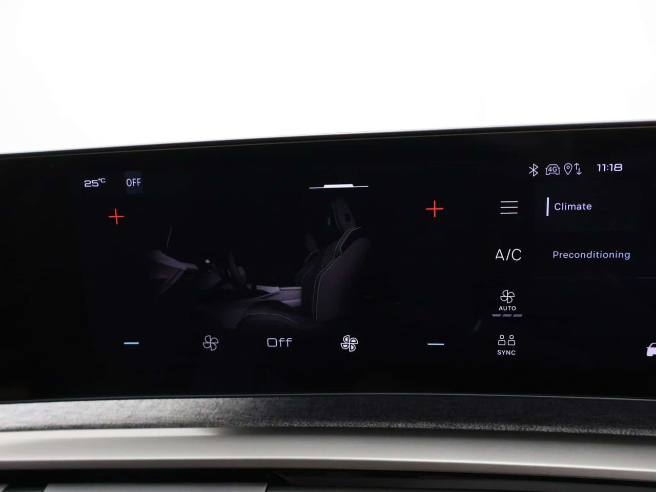 Peugeot E-3008