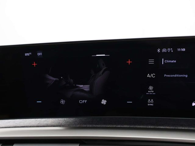 Peugeot E-3008