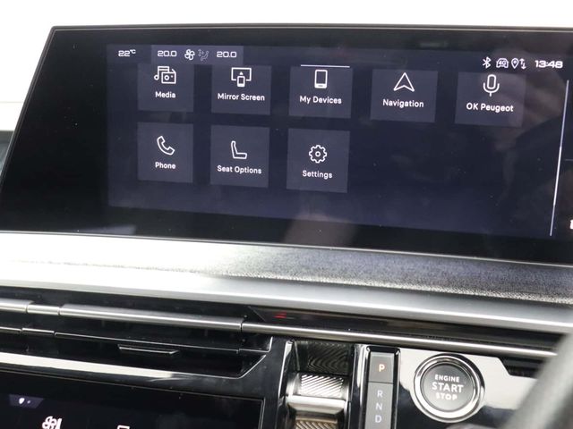 Peugeot E-5008