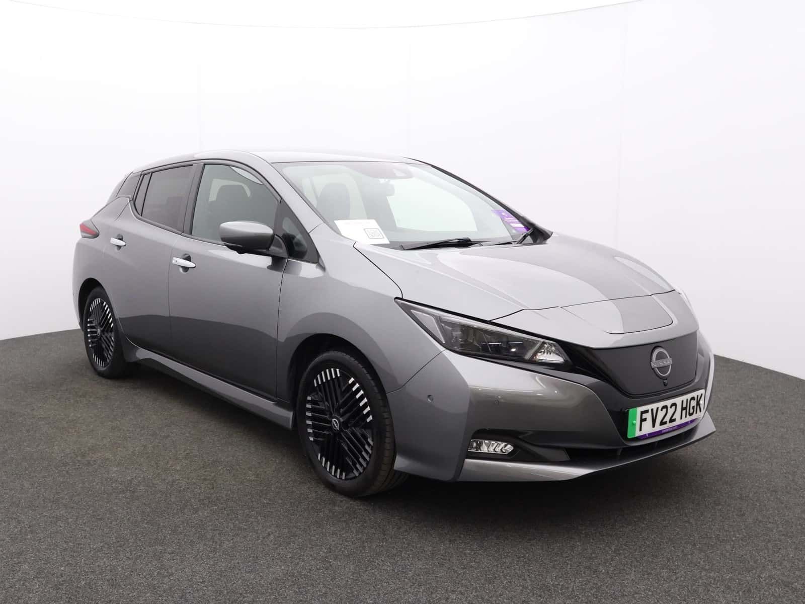 Nissan Leaf listing photo
