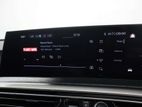 Peugeot E-5008 