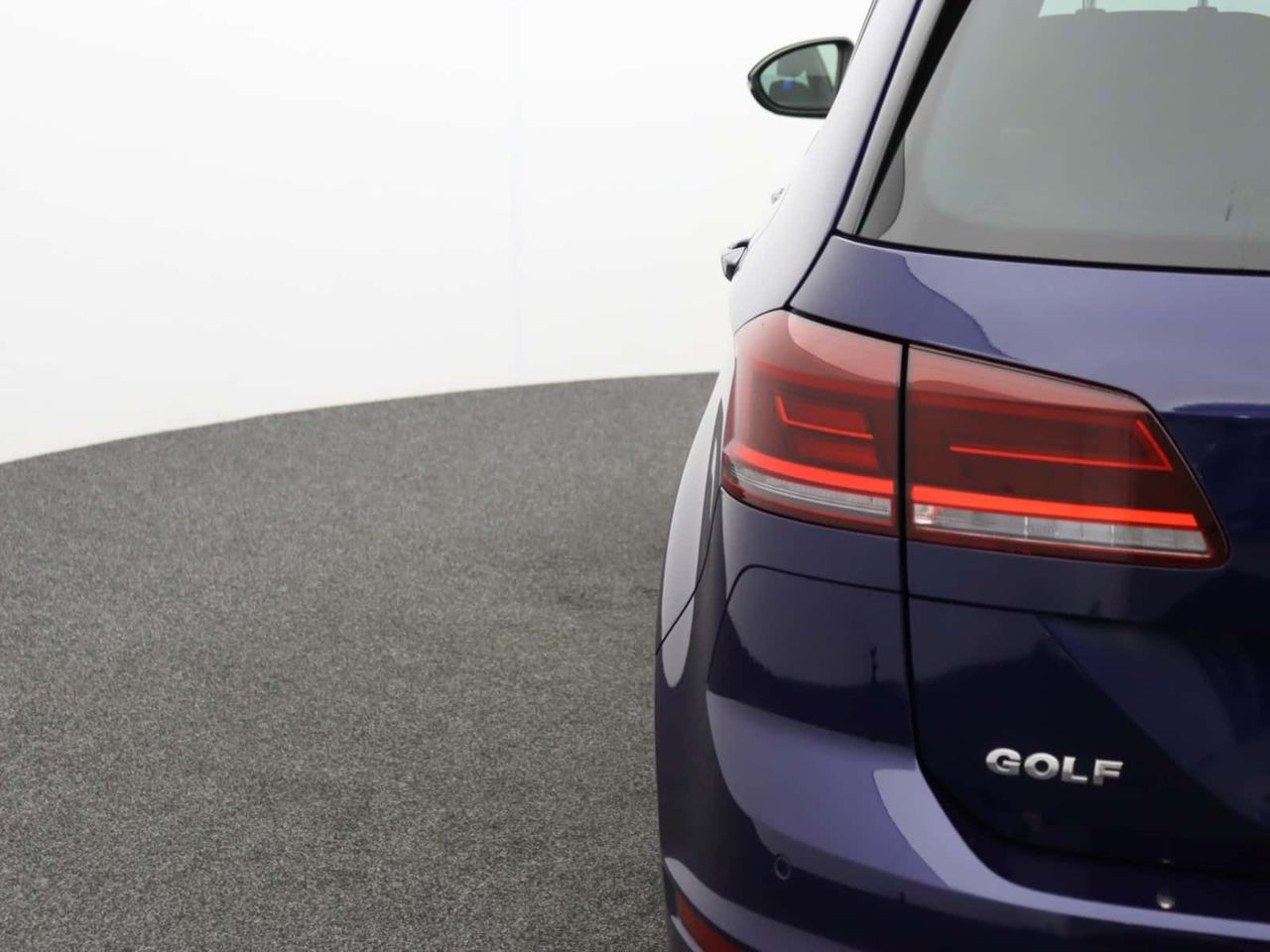Volkswagen Golf SV 