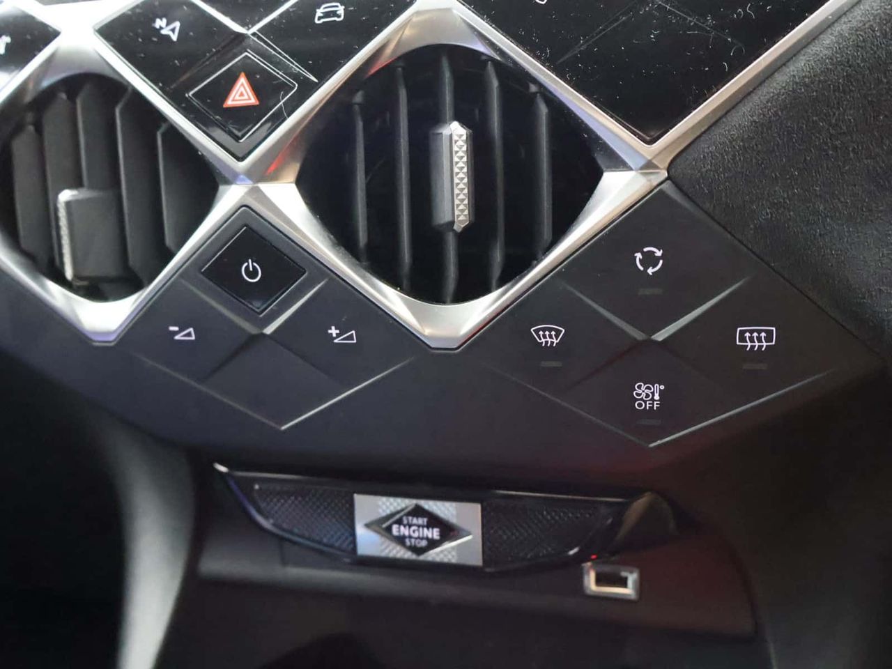 DS AUTOMOBILES DS 3 CROSSBACK
