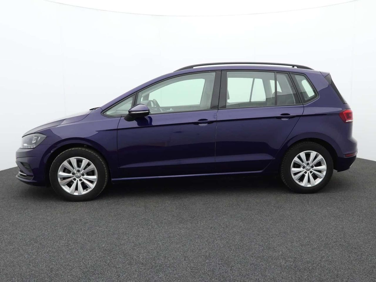 Volkswagen Golf SV 