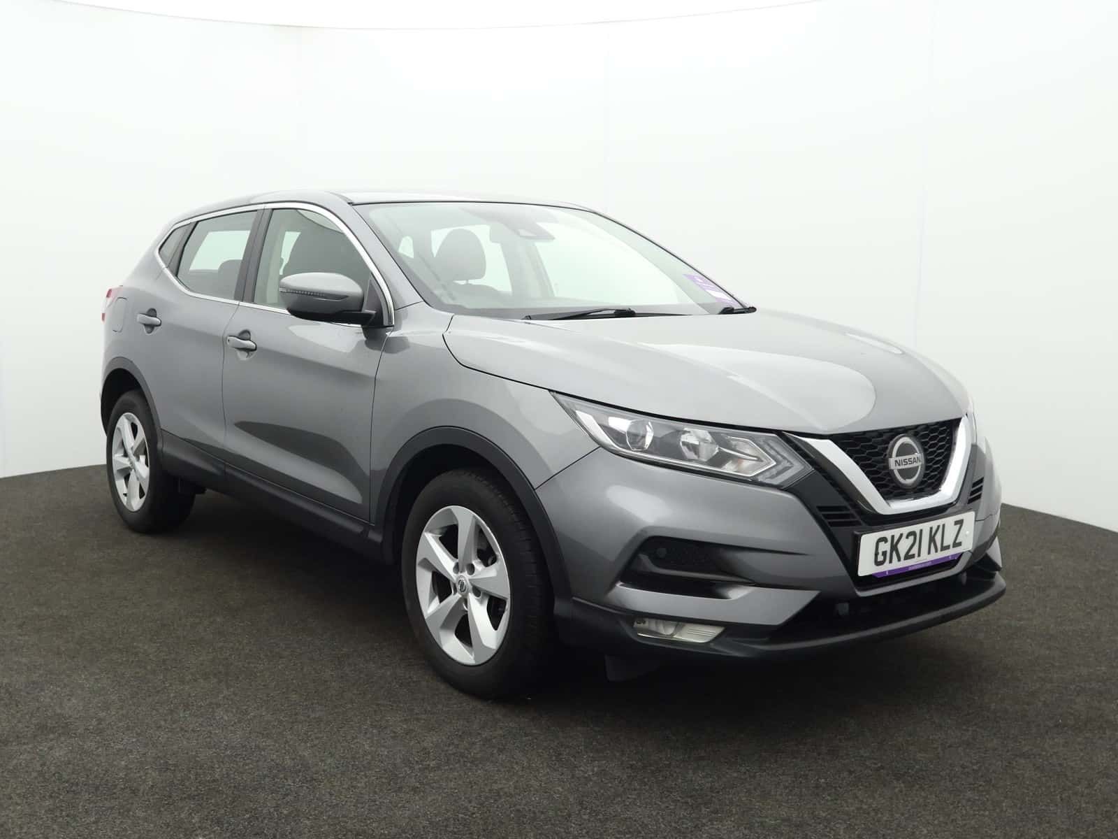 Nissan Qashqai listing photo