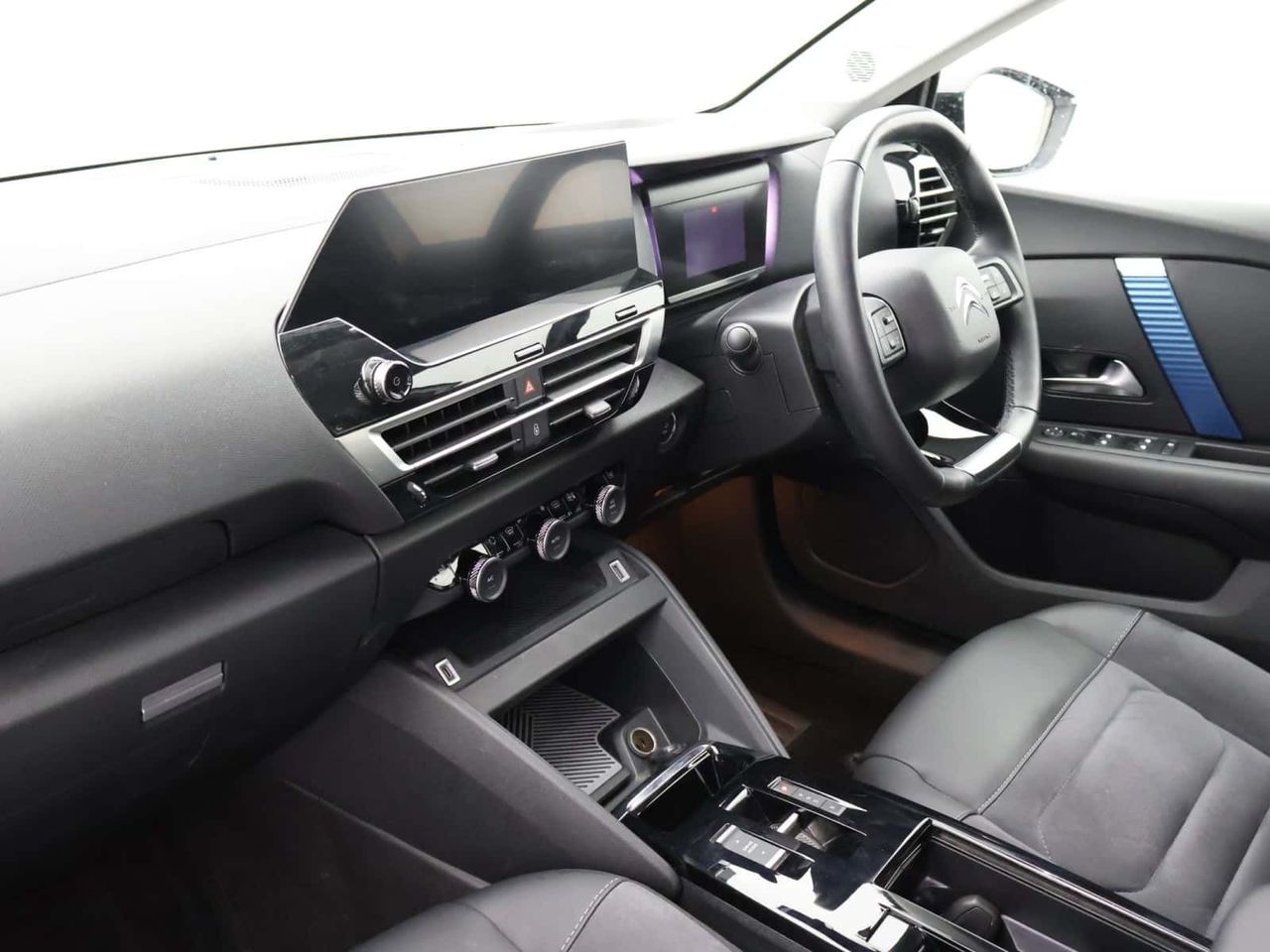 Citroen e-C4 X
