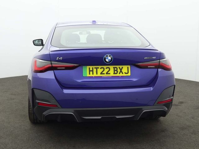 BMW i4