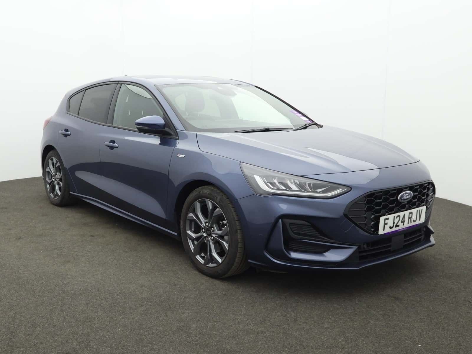 Ford Focus listing photo