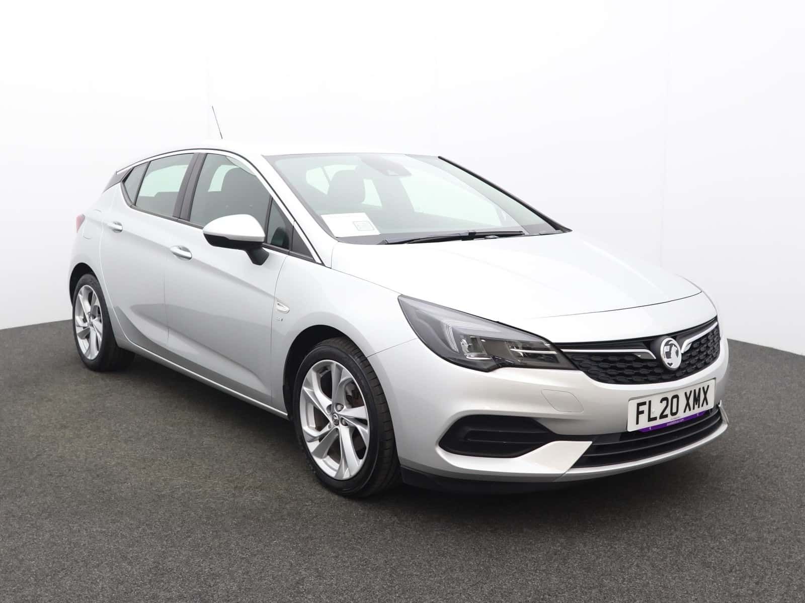 Vauxhall Astra listing photo