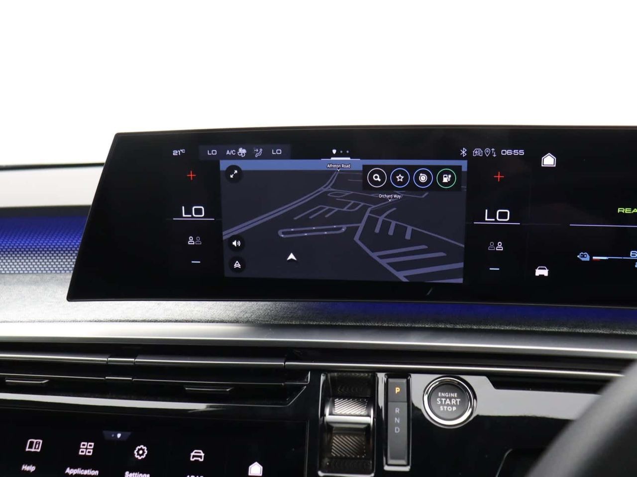 Peugeot E-3008