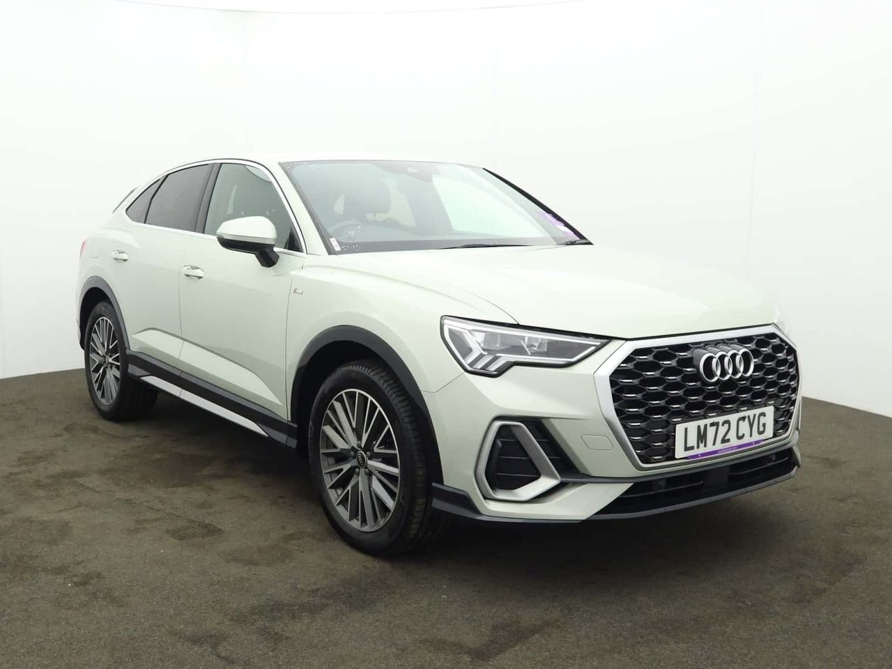 2022 Audi Q3