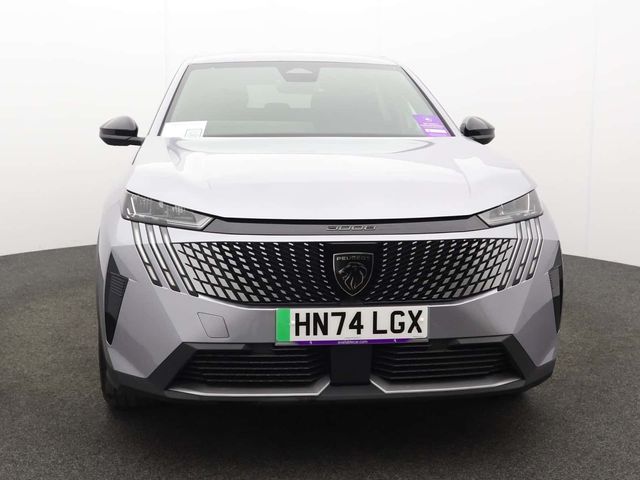 Peugeot E-3008
