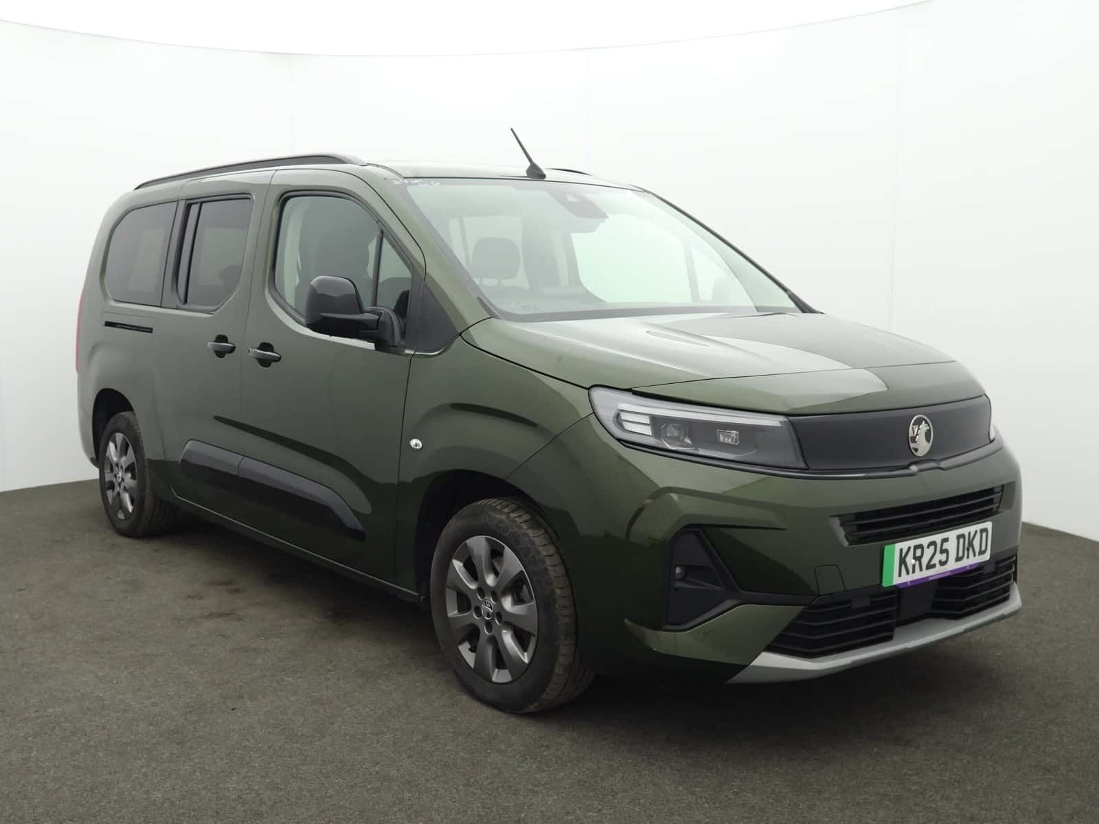 Vauxhall Combo Life Electric listing photo