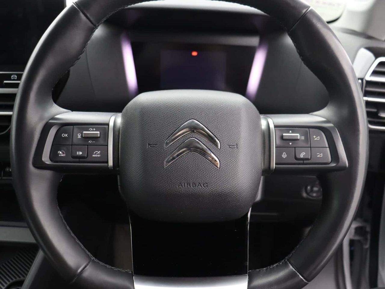 Citroen e-C4 X