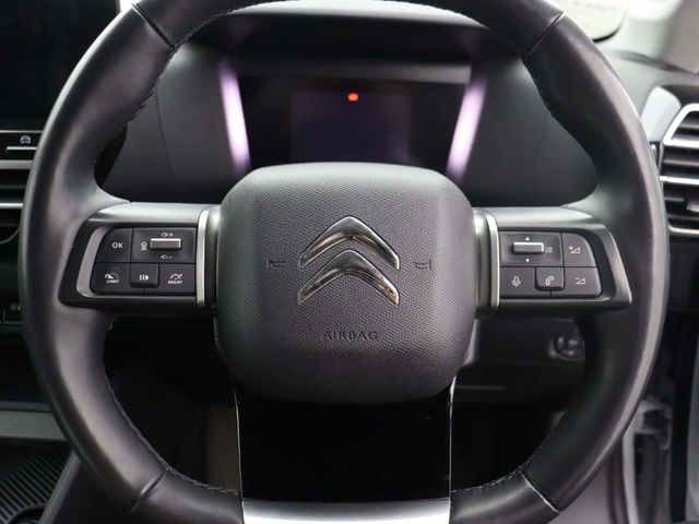 Citroen e-C4 X