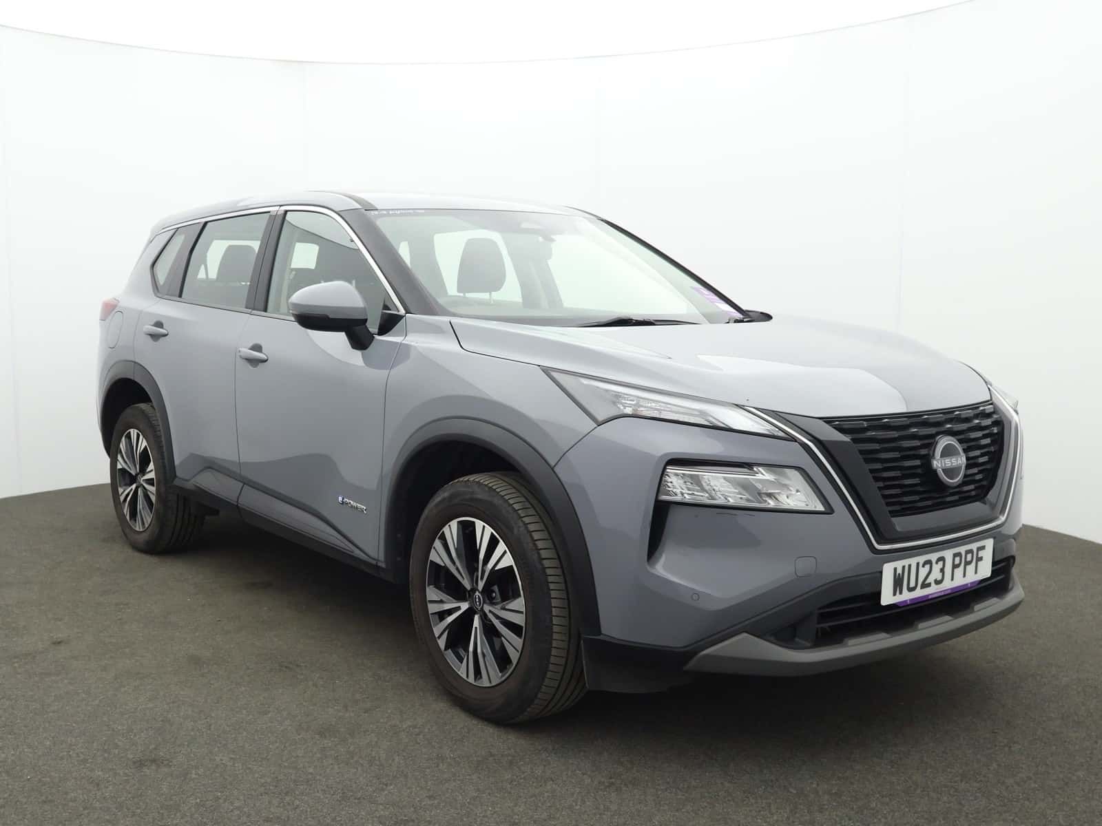 Nissan X-TRAIL listing photo
