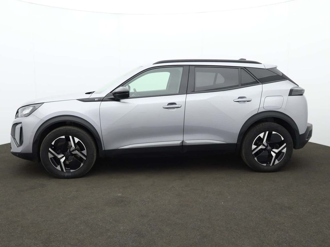 Peugeot E-2008 