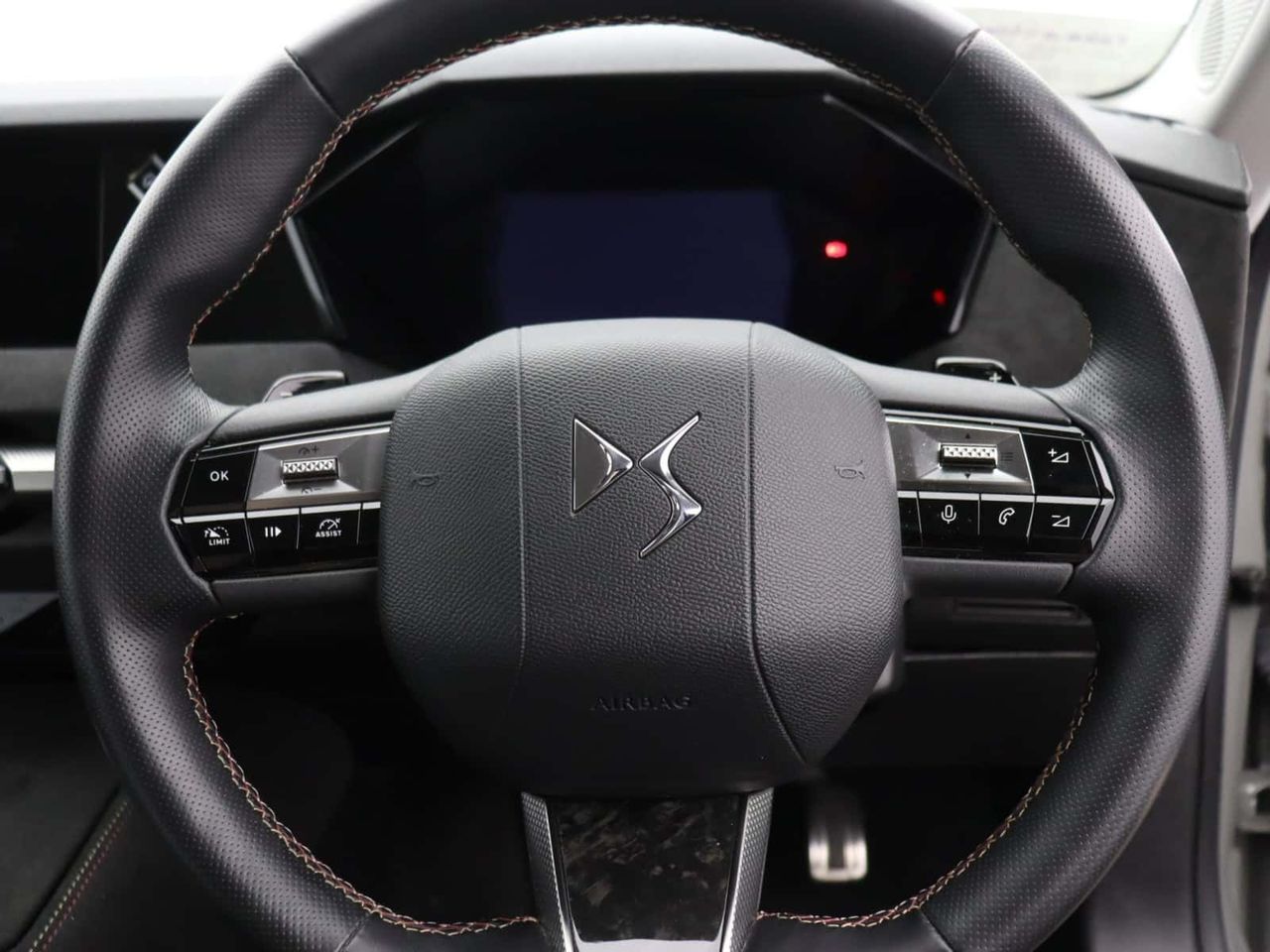 DS AUTOMOBILES DS 4