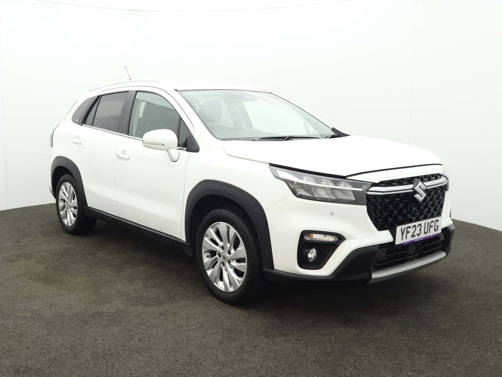 Suzuki S-cross listing photo