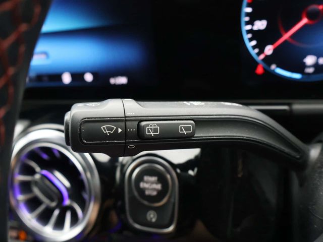 Mercedes-Benz B Class