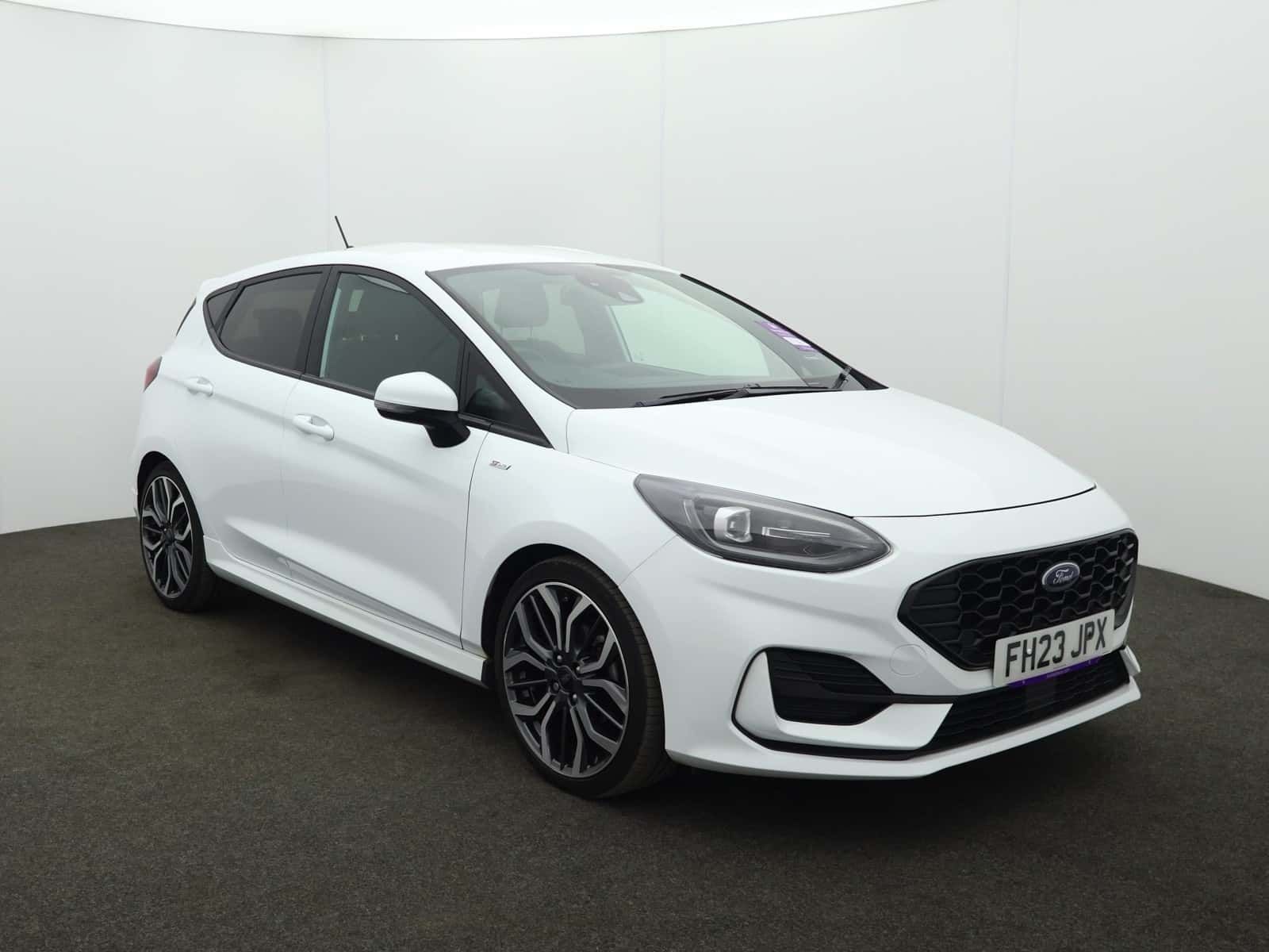 Ford Fiesta listing photo