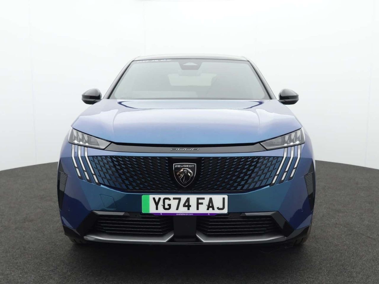 Peugeot E-3008 