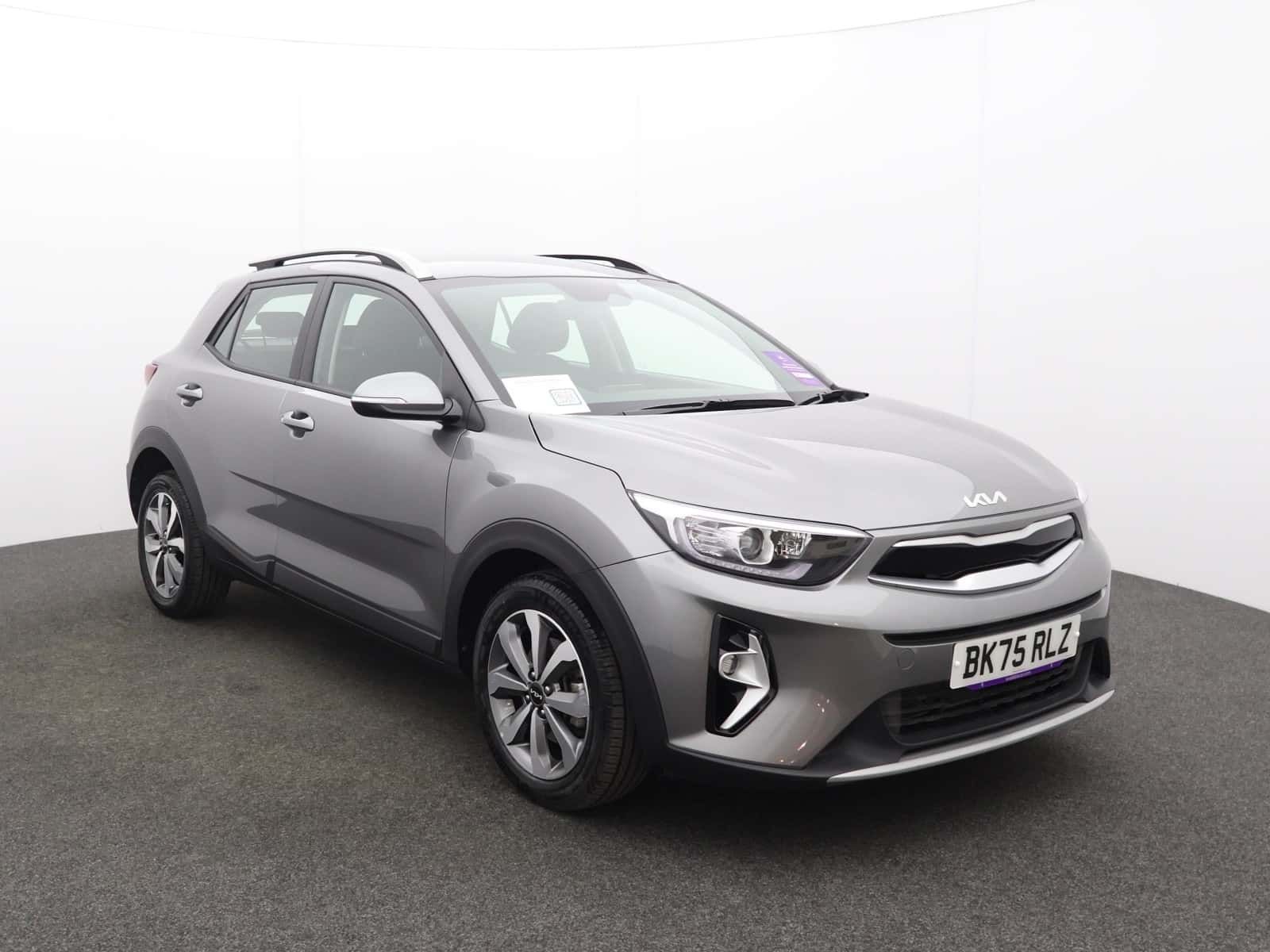 Kia Stonic listing photo