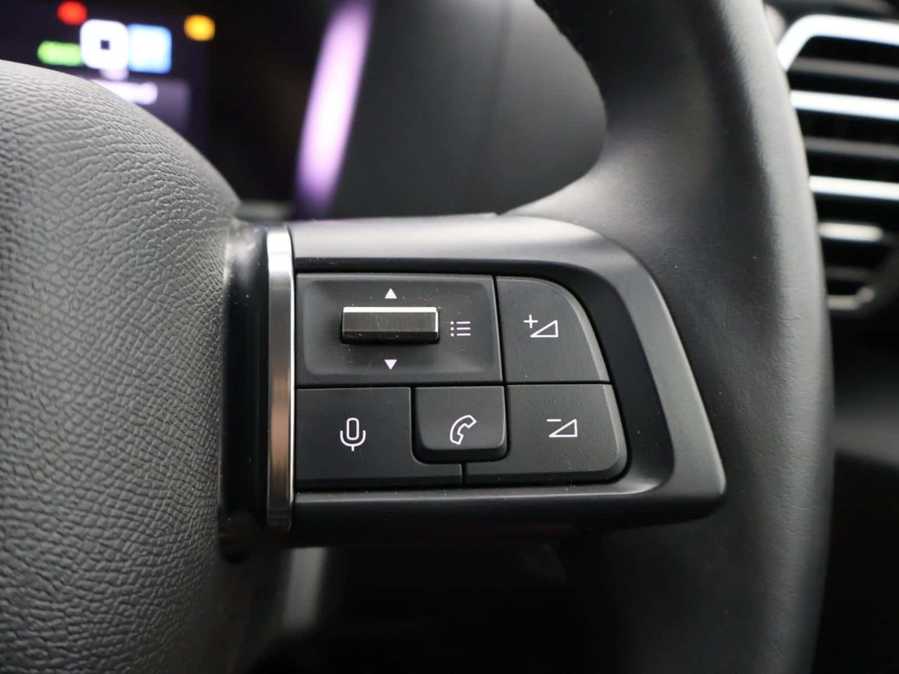 Citroen e-C4 X