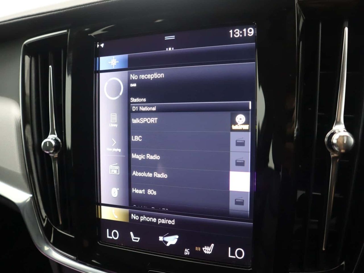 Volvo V90 