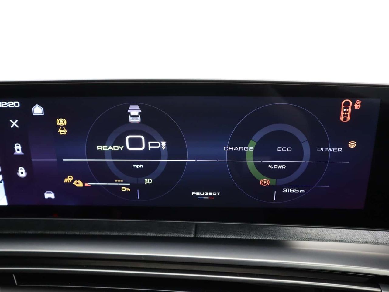 Peugeot E-3008 