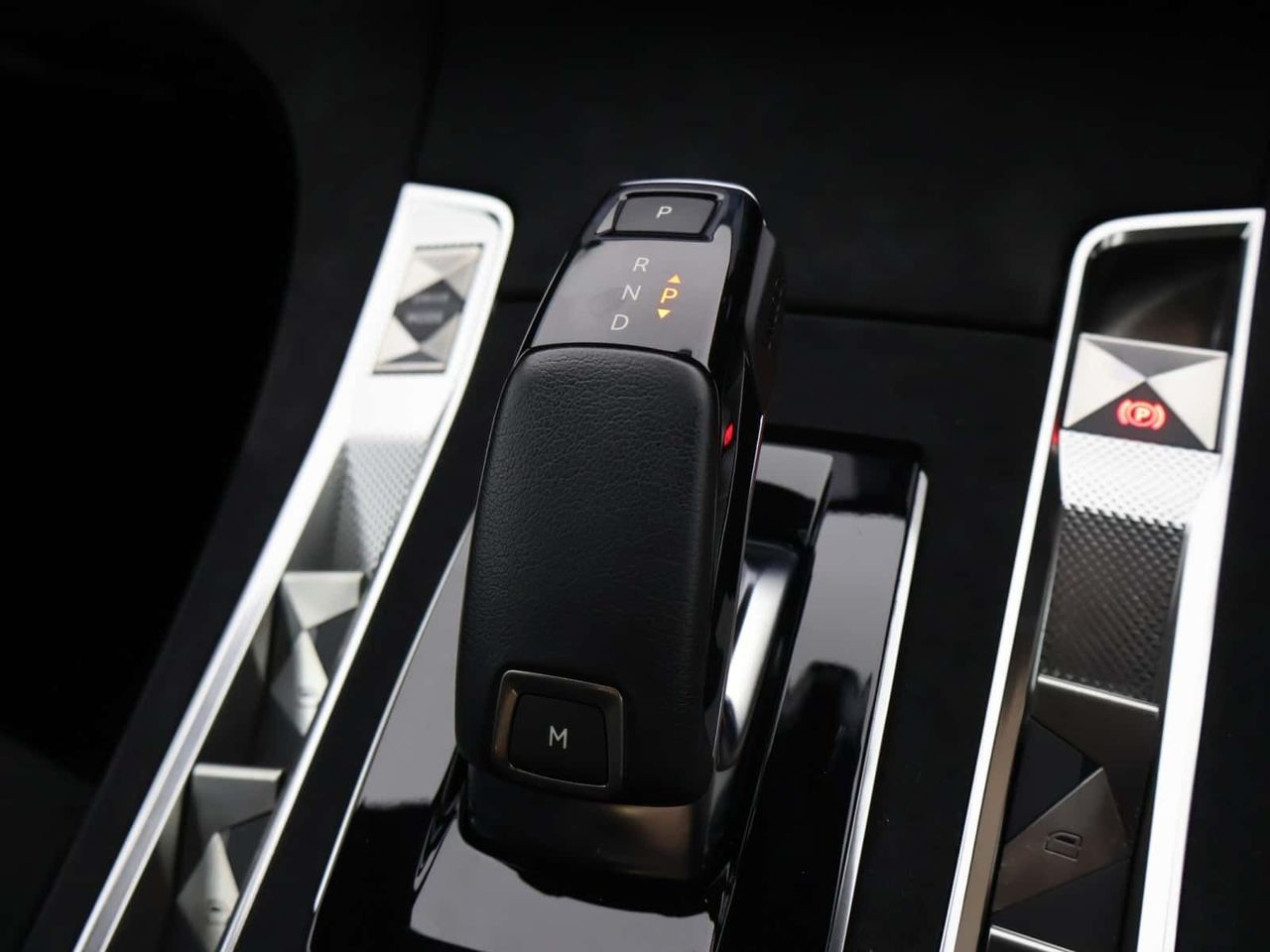 DS AUTOMOBILES DS 7
