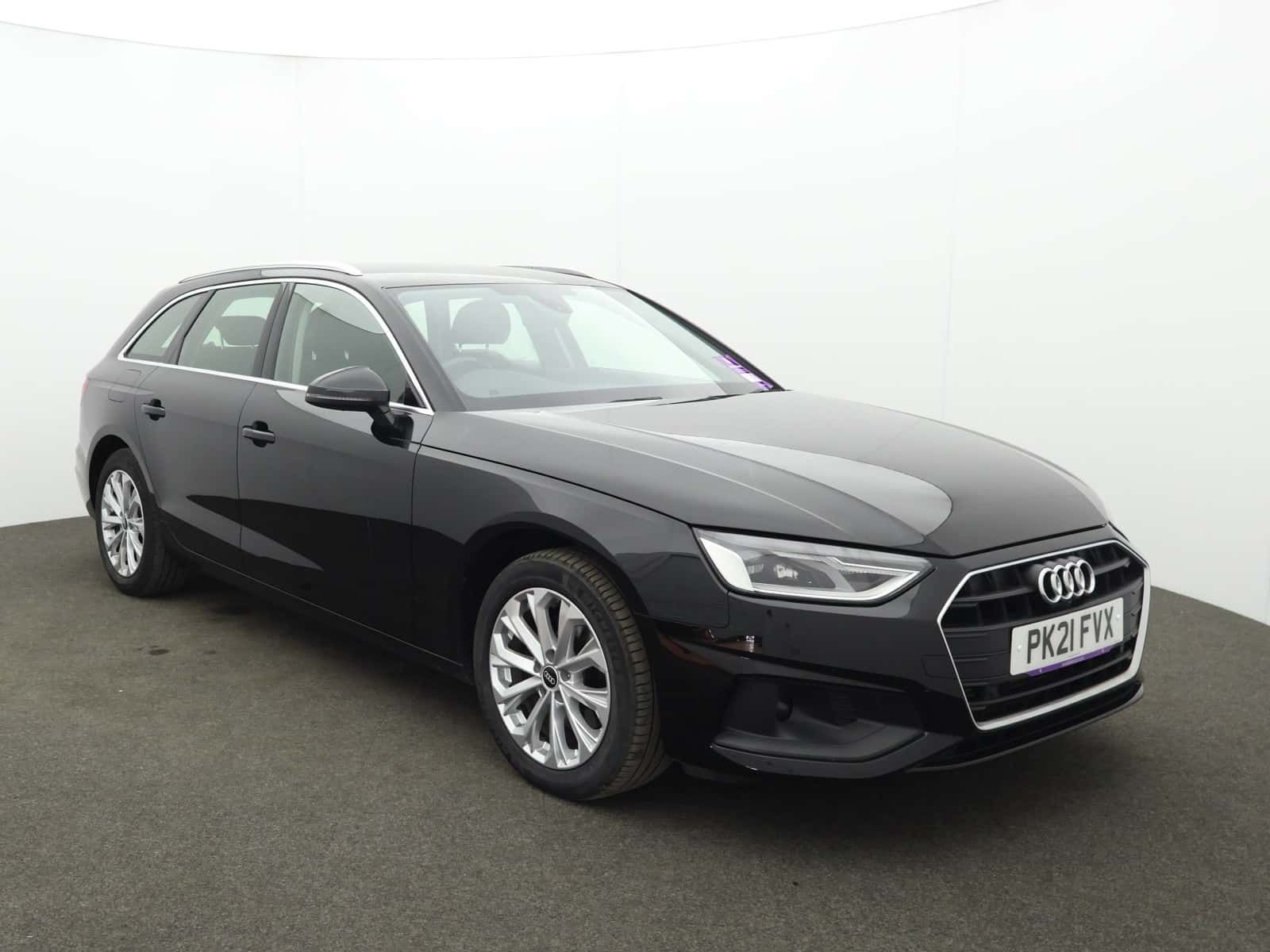 Audi A4 Avant listing photo