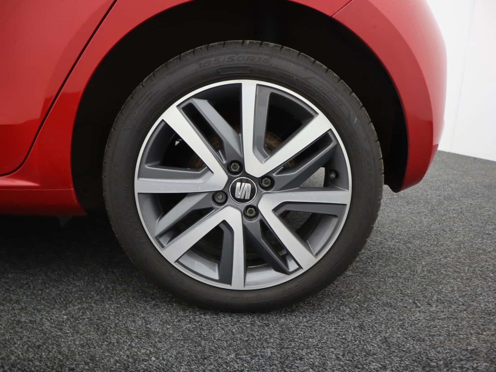 SEAT Mii