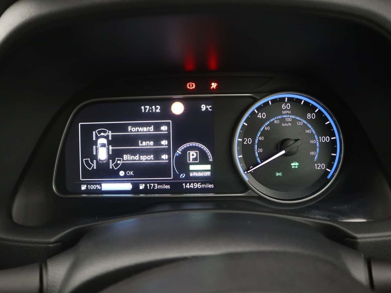 Nissan Leaf 