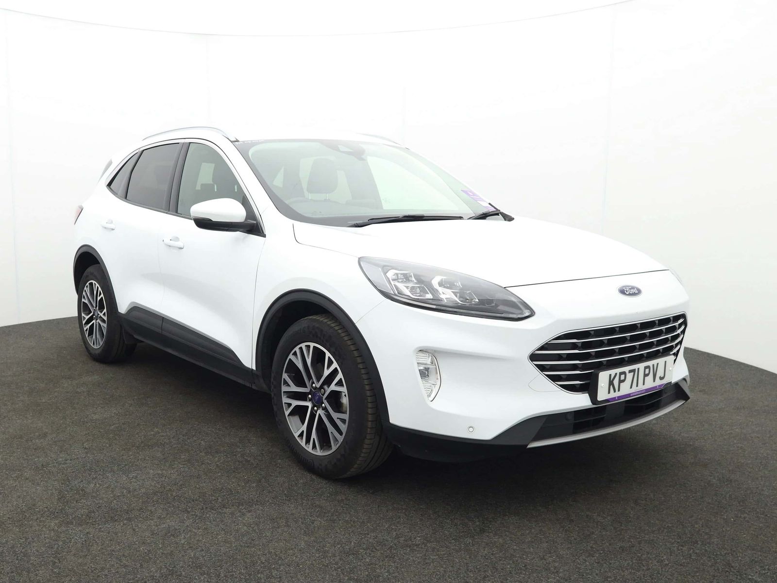 Ford Kuga listing photo