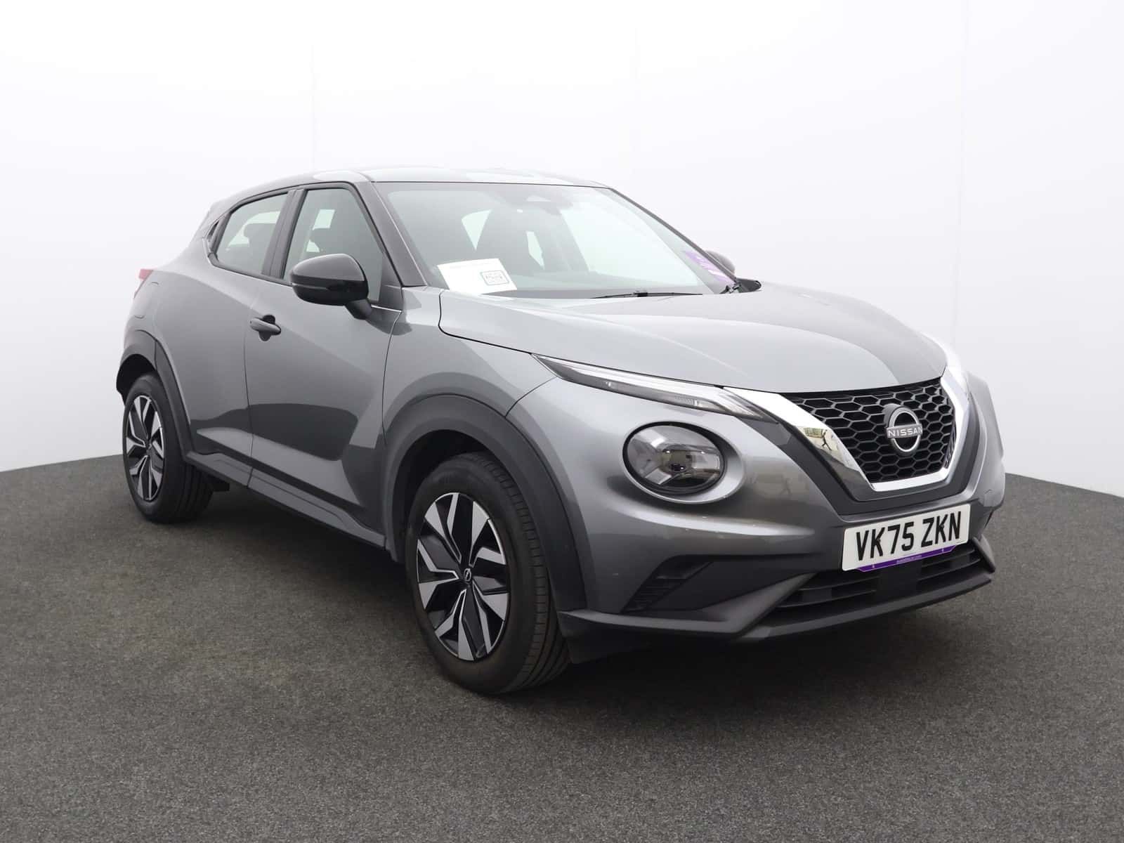 Nissan Juke listing photo
