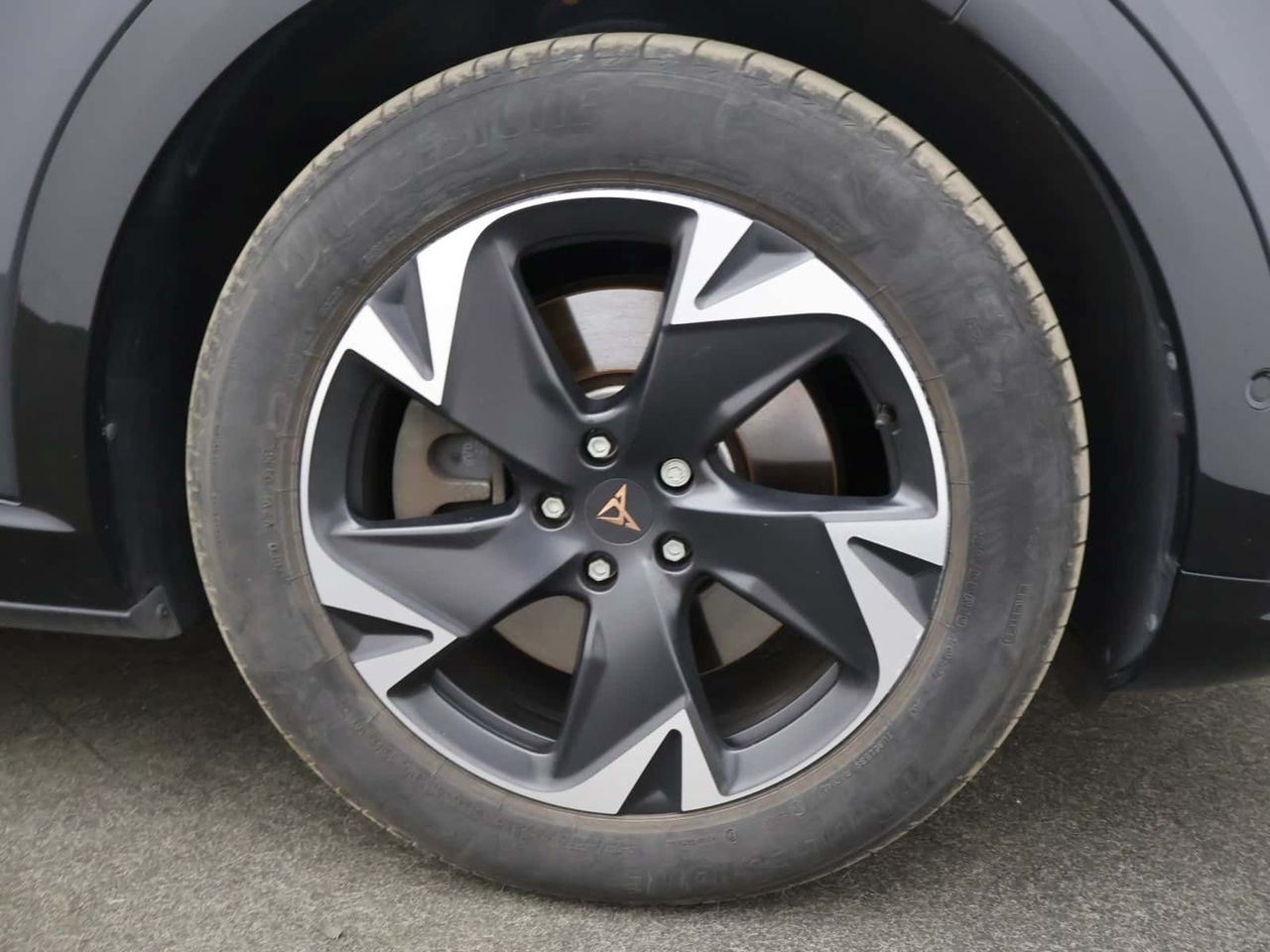 CUPRA Tavascan