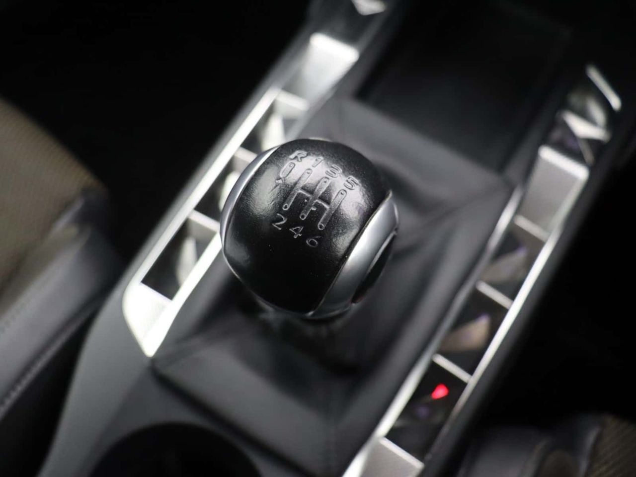 DS AUTOMOBILES DS 3 CROSSBACK