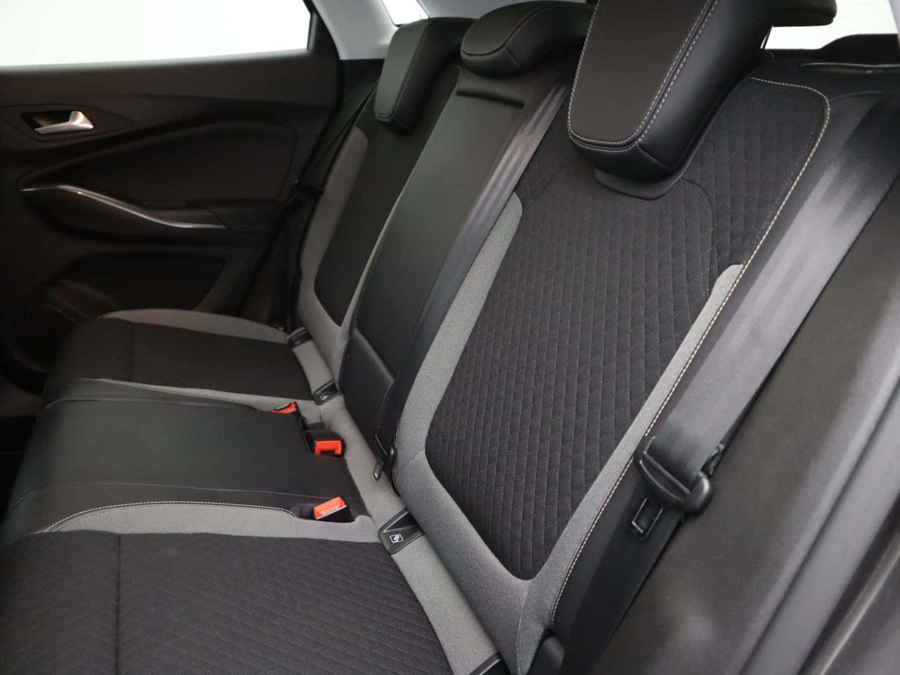 Vauxhall Grandland X 